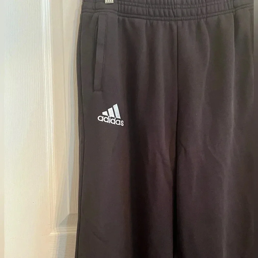 Adidas black Wide Leg Jogging pants size YXL in EUC - Picture 6 of 8